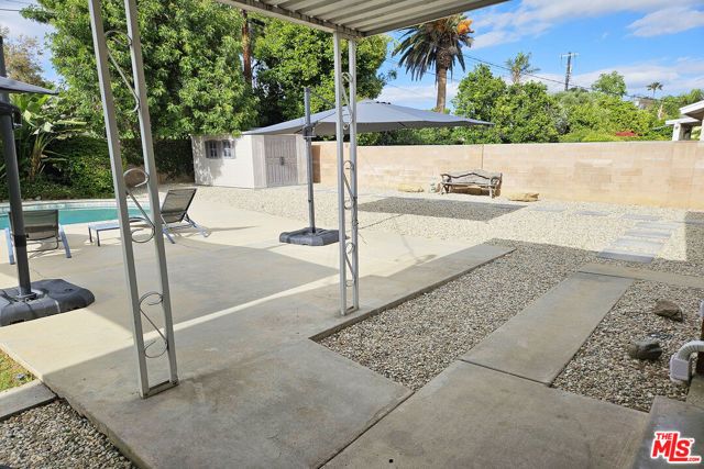 22337 Cantara Street, Canoga Park (los Angeles), CA 91304