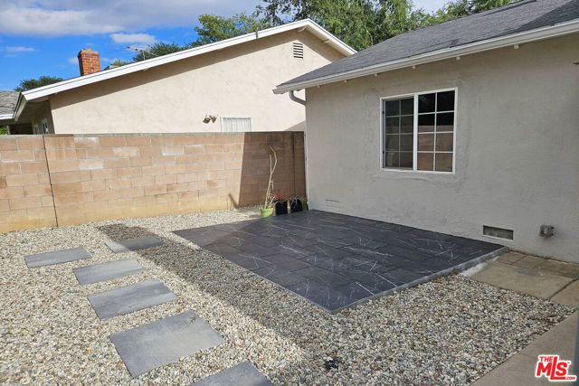 22337 Cantara Street, Canoga Park (los Angeles), CA 91304