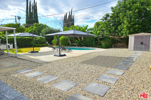 22337 Cantara Street, Canoga Park (los Angeles), CA 91304