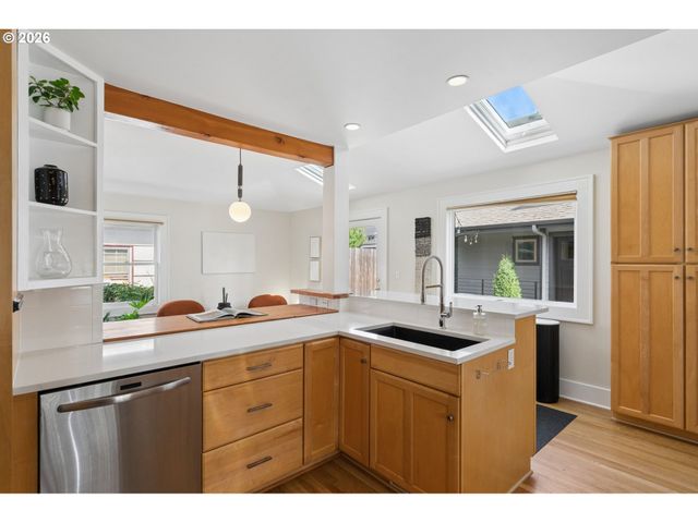 4842 Ne 25TH Ave, Portland, OR 97211