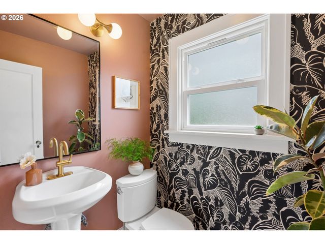 4842 Ne 25TH Ave, Portland, OR 97211