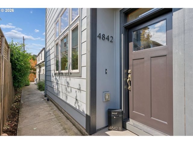 4842 Ne 25TH Ave, Portland, OR 97211