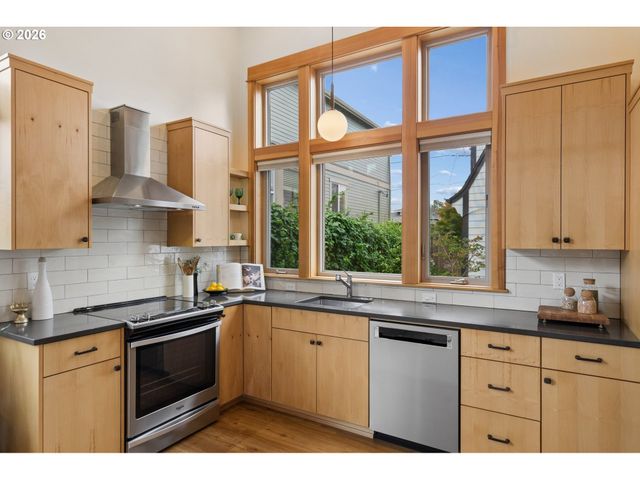 4842 Ne 25TH Ave, Portland, OR 97211
