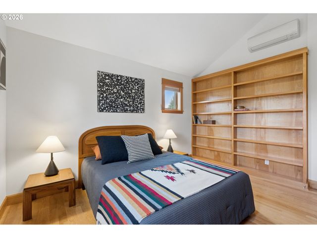 4842 Ne 25TH Ave, Portland, OR 97211