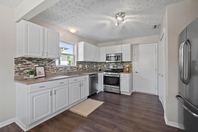 4008 Prestige Court, Grove City, OH 43123
