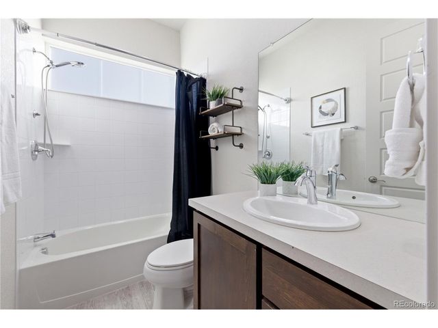 279 S 45th Ave, Brighton, CO 80601