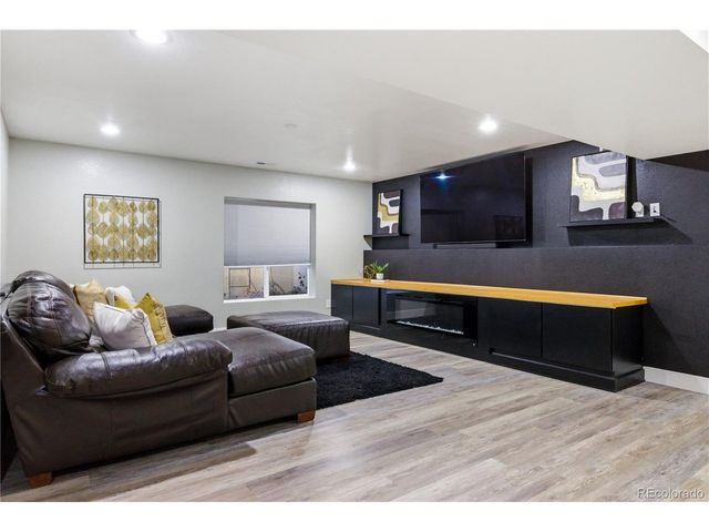 279 S 45th Ave, Brighton, CO 80601