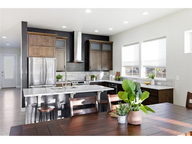 279 S 45th Ave, Brighton, CO 80601