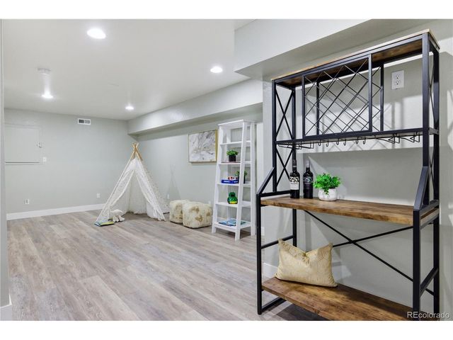 279 S 45th Ave, Brighton, CO 80601