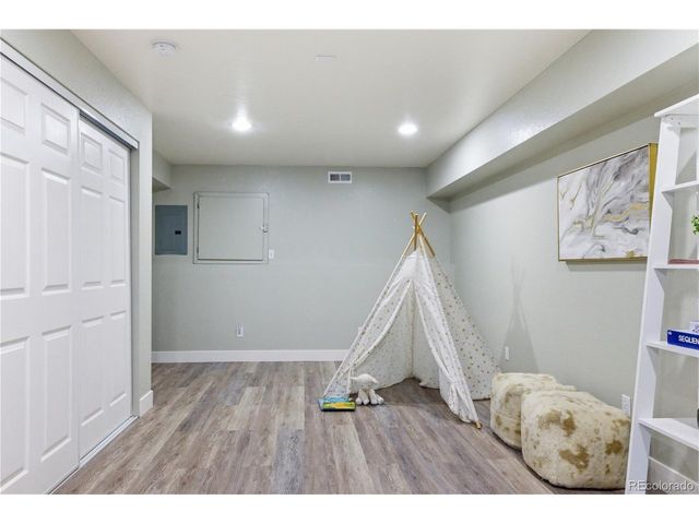 279 S 45th Ave, Brighton, CO 80601