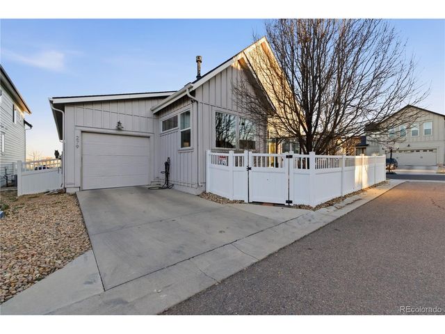279 S 45th Ave, Brighton, CO 80601