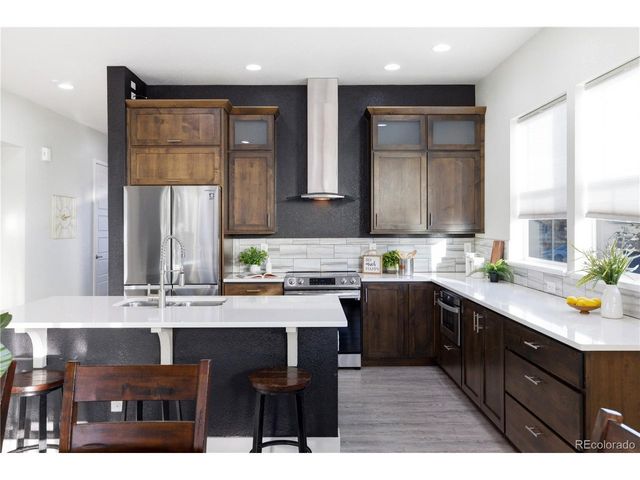 279 S 45th Ave, Brighton, CO 80601