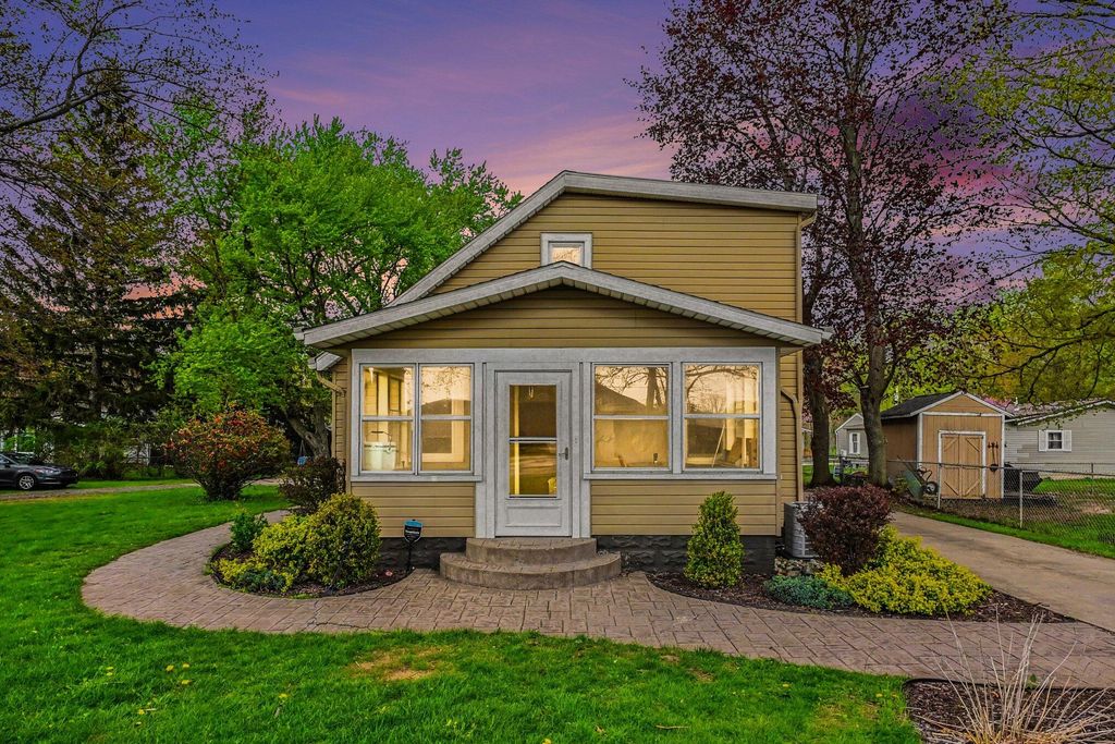 1917 E Main Street, Niles, MI 49120