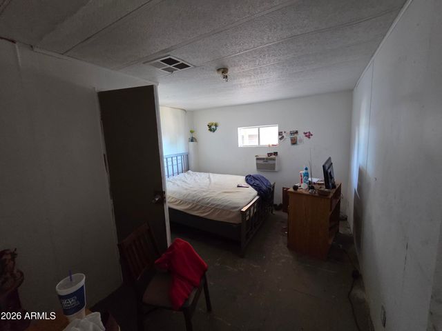 6934 W GREENWAY Road, Peoria, AZ 85381