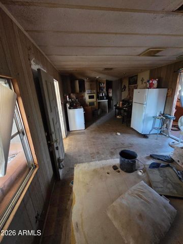6934 W GREENWAY Road, Peoria, AZ 85381