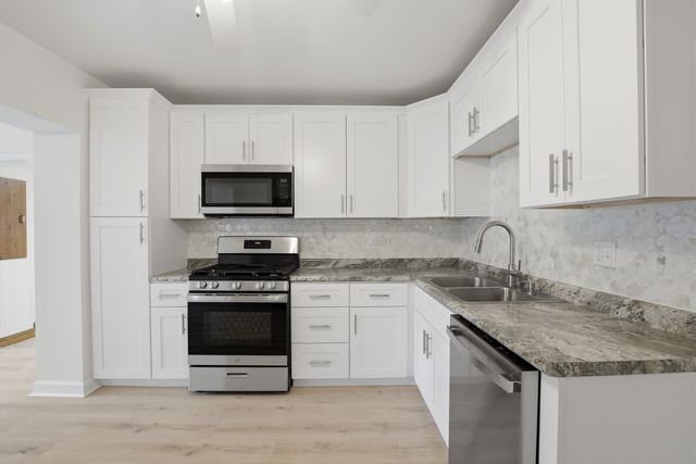 4438 Wesley Terrace, Schiller Park, IL 60176