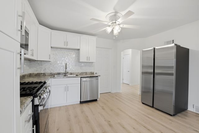 4438 Wesley Terrace, Schiller Park, IL 60176