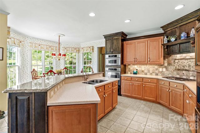 16203 Northstone Drive, Huntersville, NC 28078