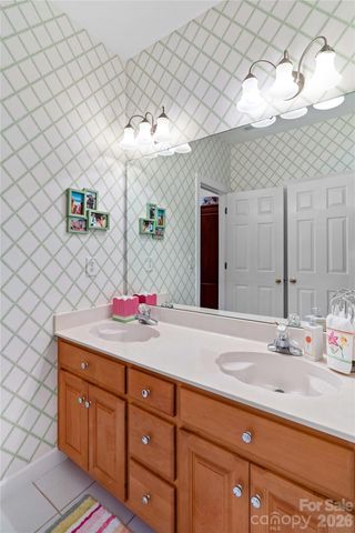 16203 Northstone Drive, Huntersville, NC 28078