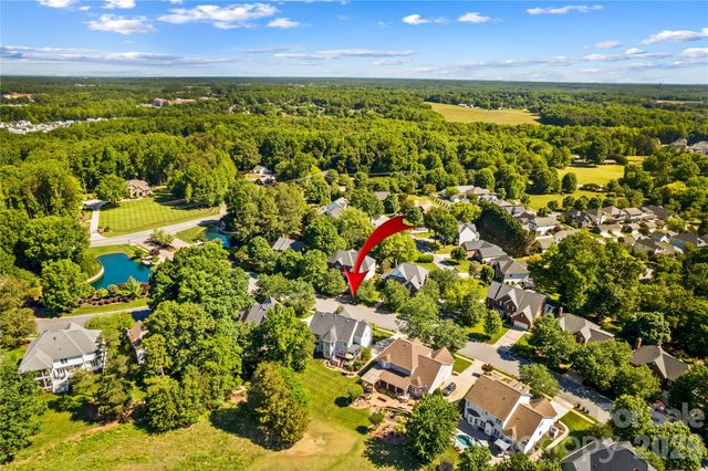 16203 Northstone Drive, Huntersville, NC 28078