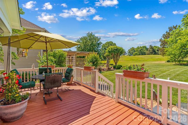 16203 Northstone Drive, Huntersville, NC 28078