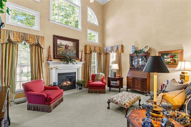 16203 Northstone Drive, Huntersville, NC 28078