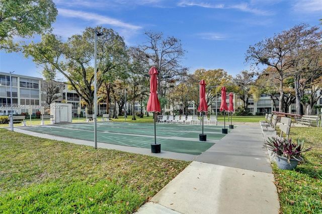 2999 NW 48th Ave 245, Lauderdale Lakes, FL 33313