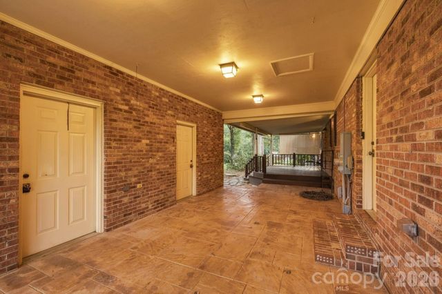 1536 Nottingham Drive, Newton, NC 28658