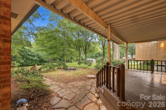 1536 Nottingham Drive, Newton, NC 28658