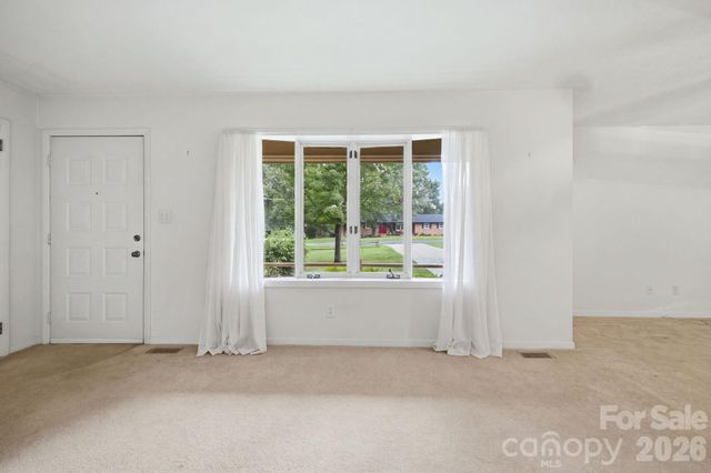 1536 Nottingham Drive, Newton, NC 28658