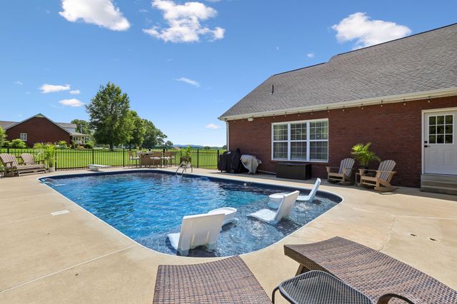549 Lee Ln, Huntland, TN 37345