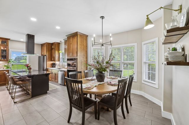 549 Lee Ln, Huntland, TN 37345
