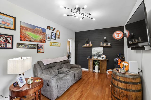 549 Lee Ln, Huntland, TN 37345