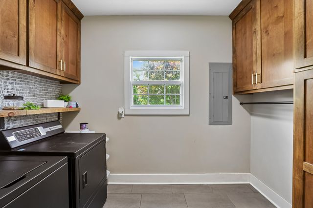 549 Lee Ln, Huntland, TN 37345