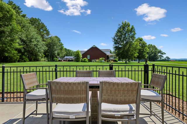 549 Lee Ln, Huntland, TN 37345