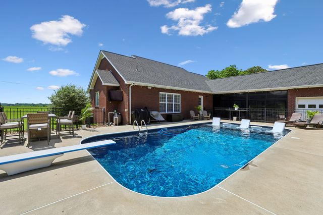 549 Lee Ln, Huntland, TN 37345