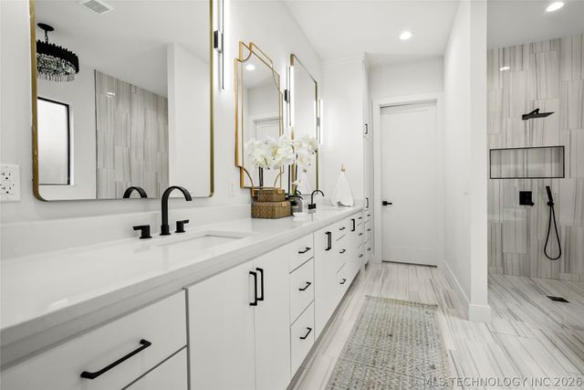 7923 E 26th Place, Tulsa, OK 74129