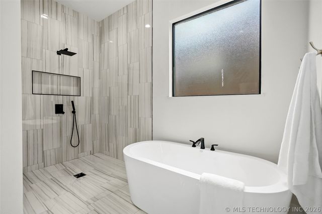 7923 E 26th Place, Tulsa, OK 74129