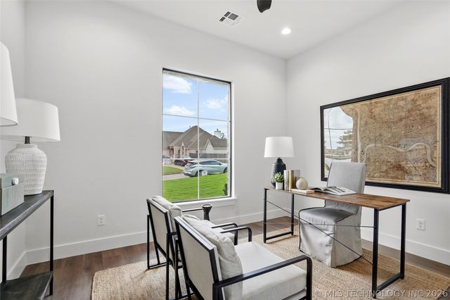 7923 E 26th Place, Tulsa, OK 74129