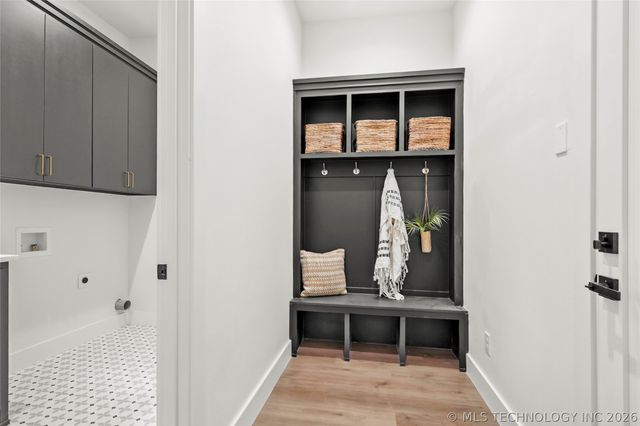 7923 E 26th Place, Tulsa, OK 74129