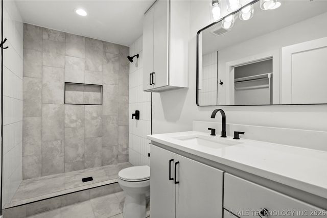 7923 E 26th Place, Tulsa, OK 74129