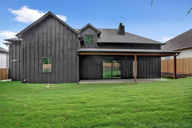 7923 E 26th Place, Tulsa, OK 74129