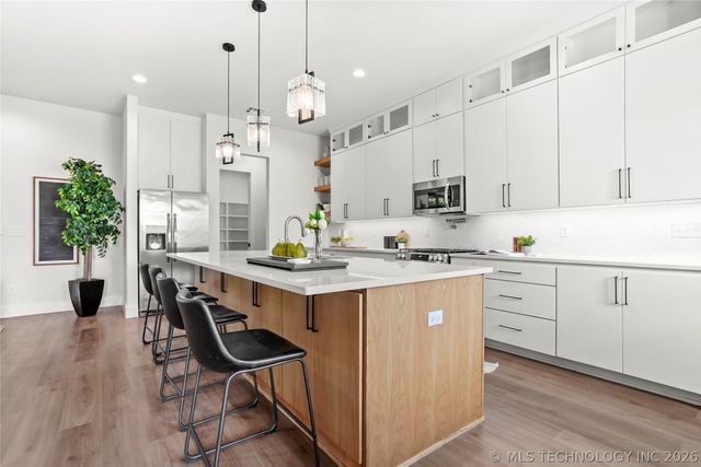 7923 E 26th Place, Tulsa, OK 74129