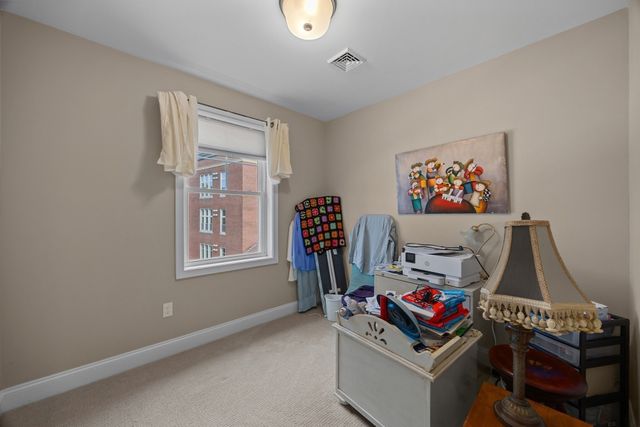 27 Eagle Nest B14-27, Clinton, MA 01510