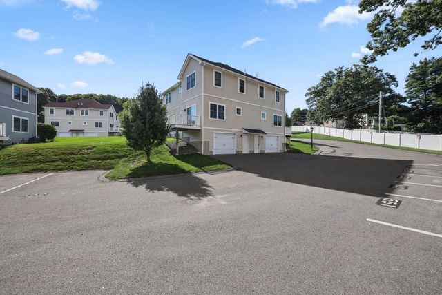 27 Eagle Nest B14-27, Clinton, MA 01510