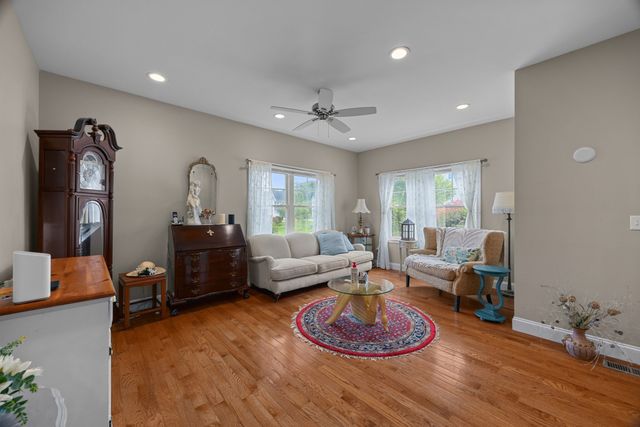 27 Eagle Nest B14-27, Clinton, MA 01510