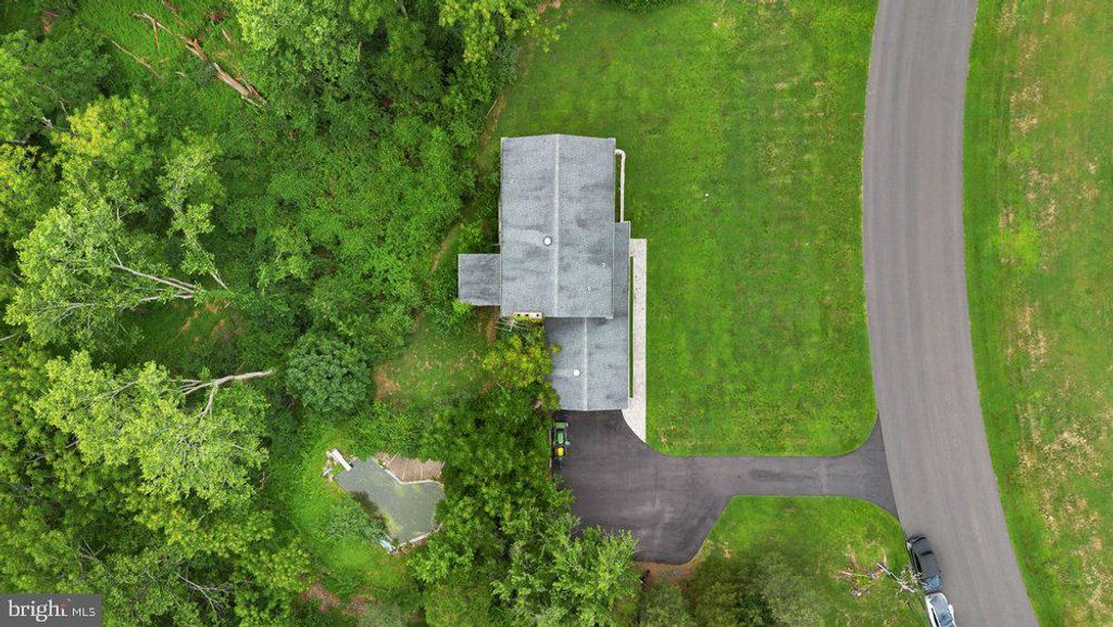 112 BEAUMONT DR, NEWTOWN, PA 18940 — photo 5