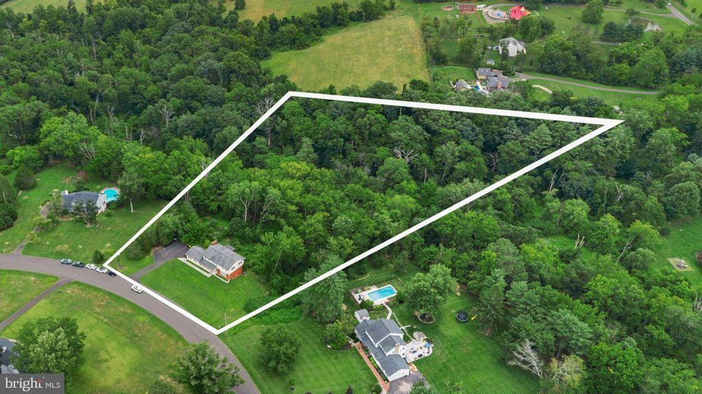 112 BEAUMONT DR, NEWTOWN, PA 18940 — photo 4