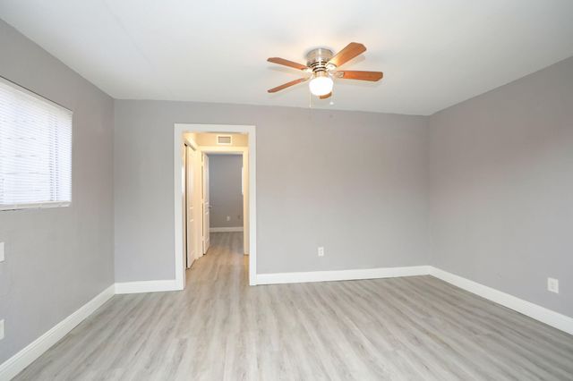 8127 Colonial Lane 2, Houston, TX 77051