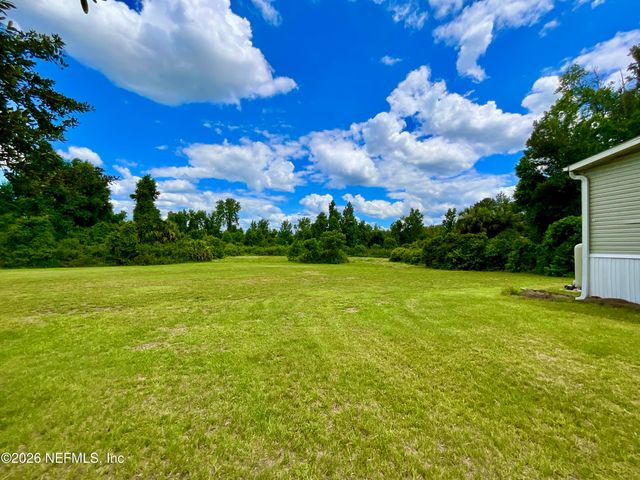 122 TANNER Road, Florahome, FL 32140